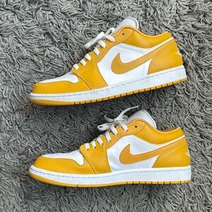 Air Jordan 1 low - pollen
